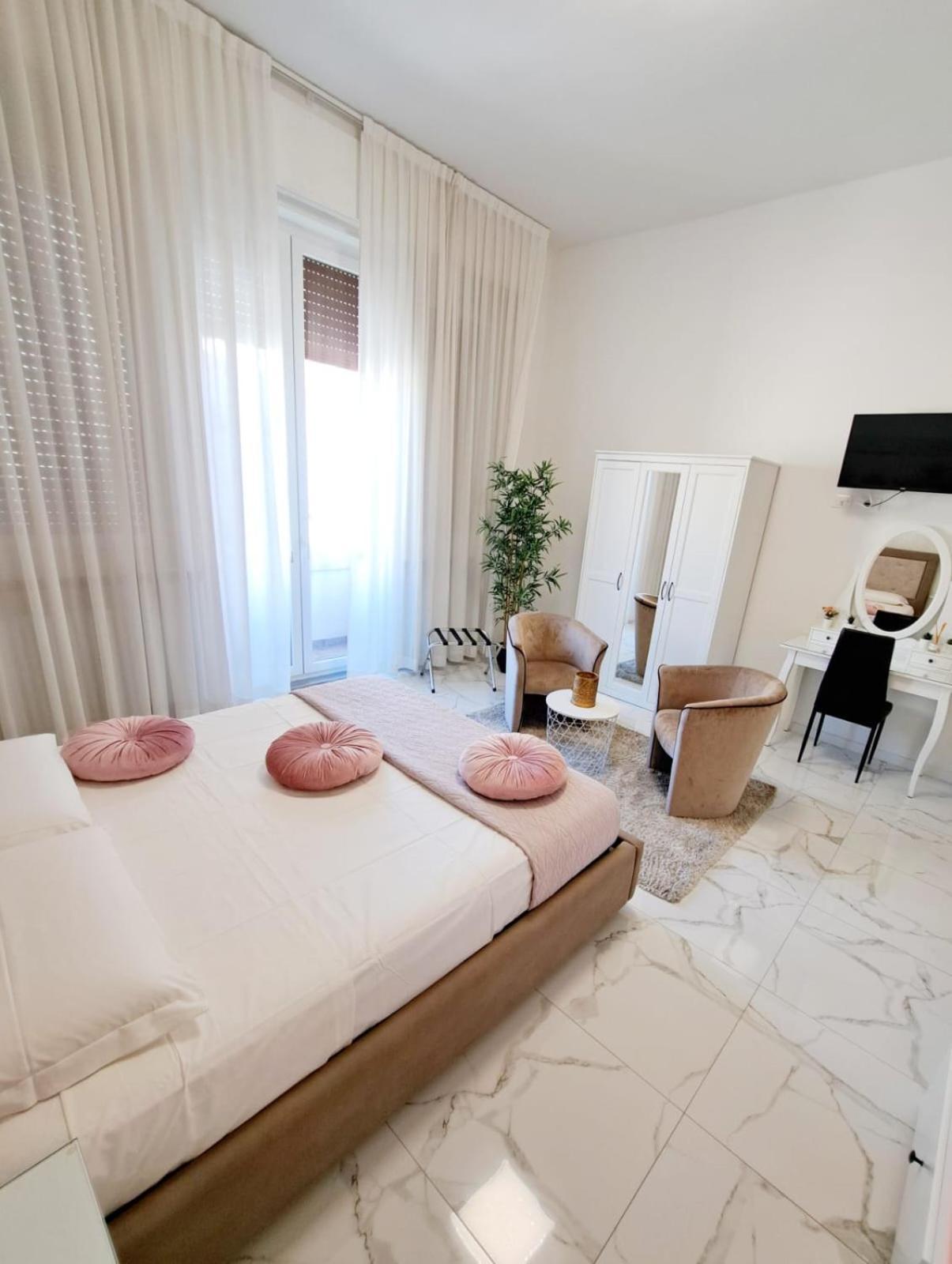 The Gallery Boutique Rooms Terst Exteriér fotografie